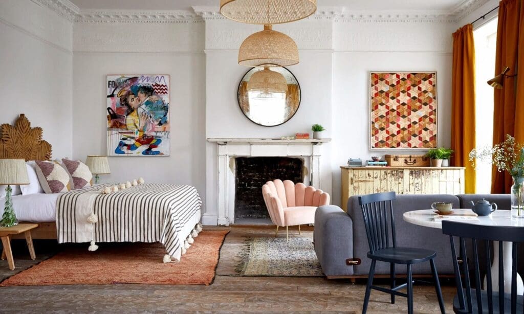 Artist Residence Brighton sea-view room with eclectic décor, perfect for a Brighton girls’ weekend.