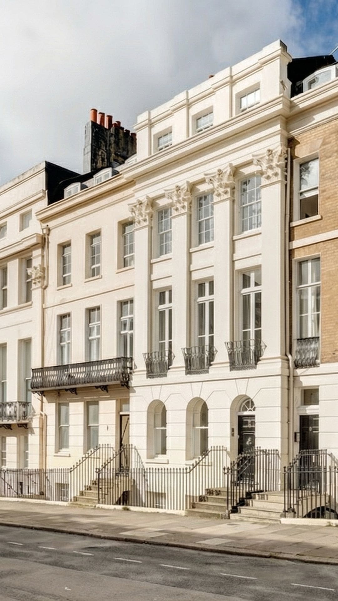 Selection of Brighton Airbnbs for a hen weekend, featuring large group houses, countryside retreats and stylish interiors for group stays.