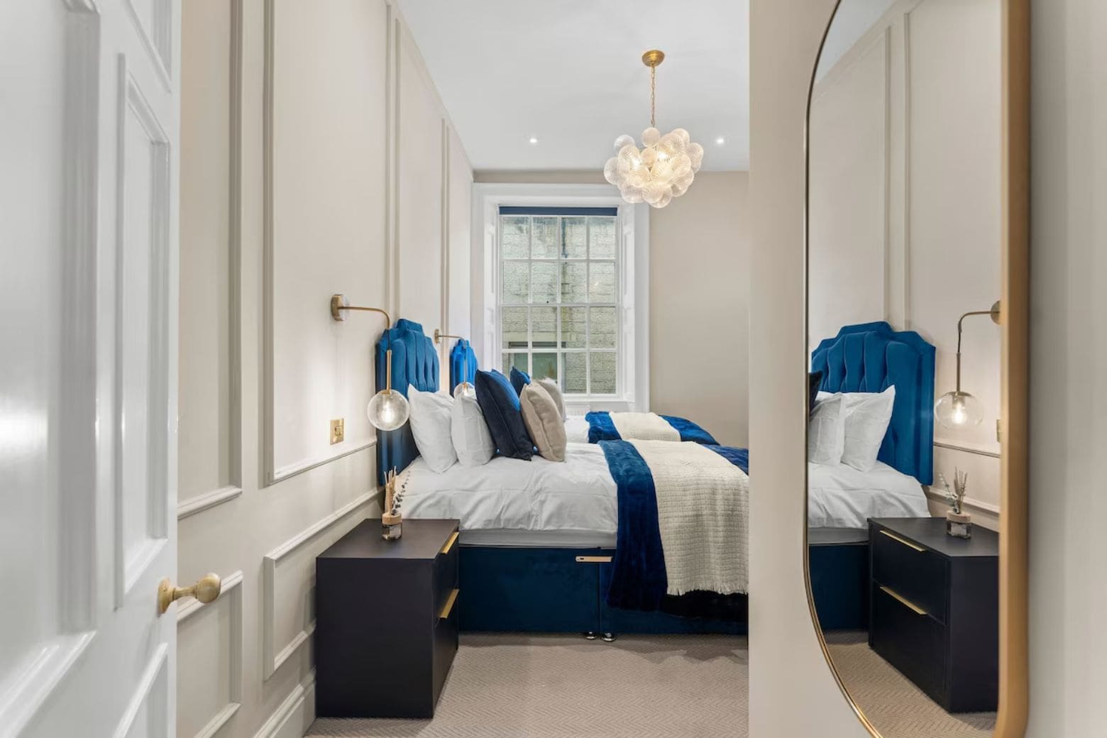 Bright townhouse with high ceilings and large sash windows in Airbnbs in Bath for a hen weekend.