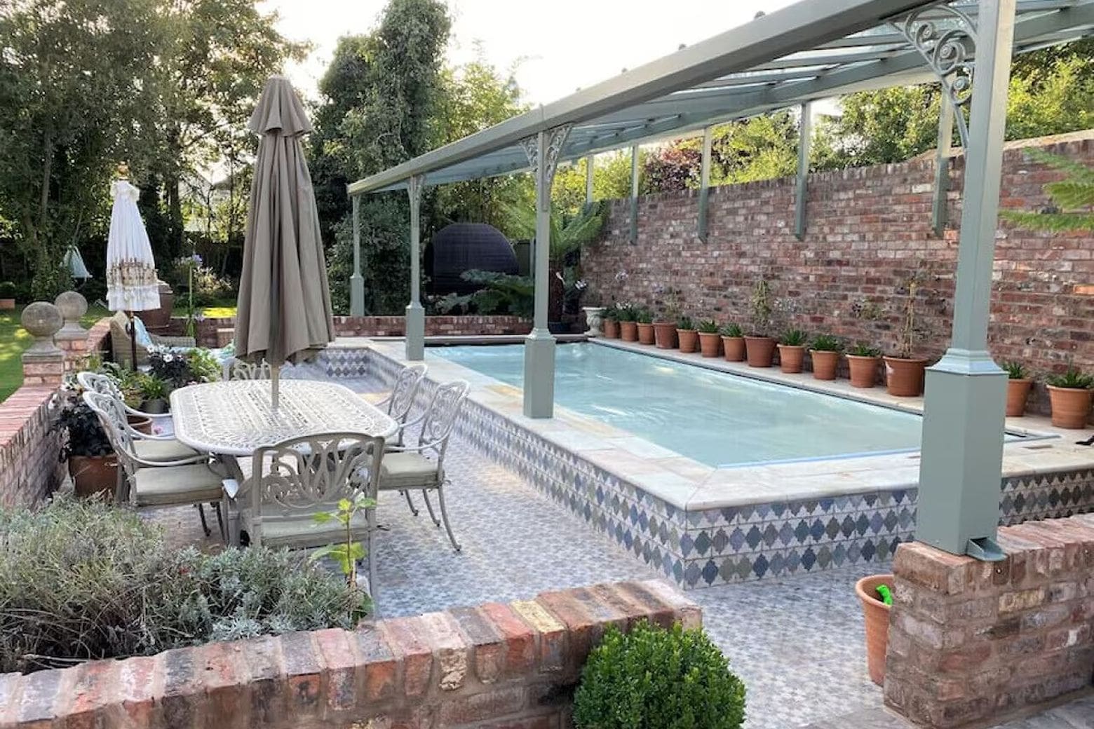 Traditional house with heated outdoor pool and garden in Airbnbs in Liverpool for a hen weekend.