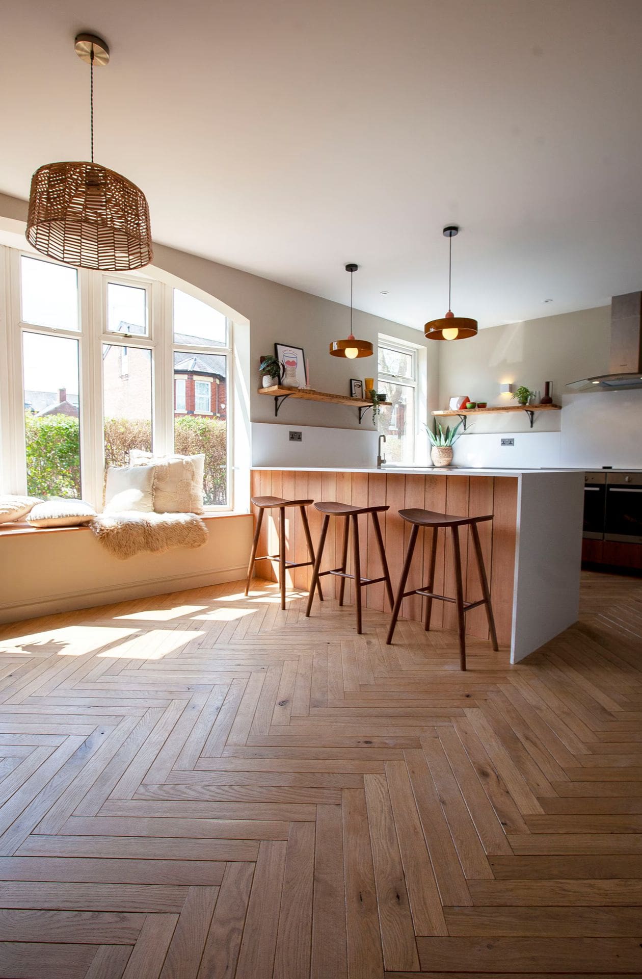 Manchester Airbnbs for a hen weekend, featuring large group houses and countryside stays near the city