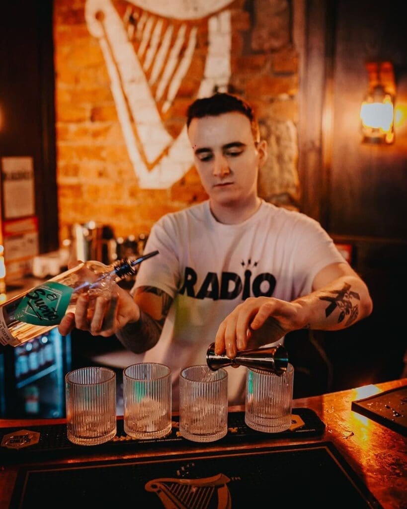 Late-night bar and club scene at RADIO in Glasgow, with drinks, DJs and dancing for a girls’ night out or hen weekend.