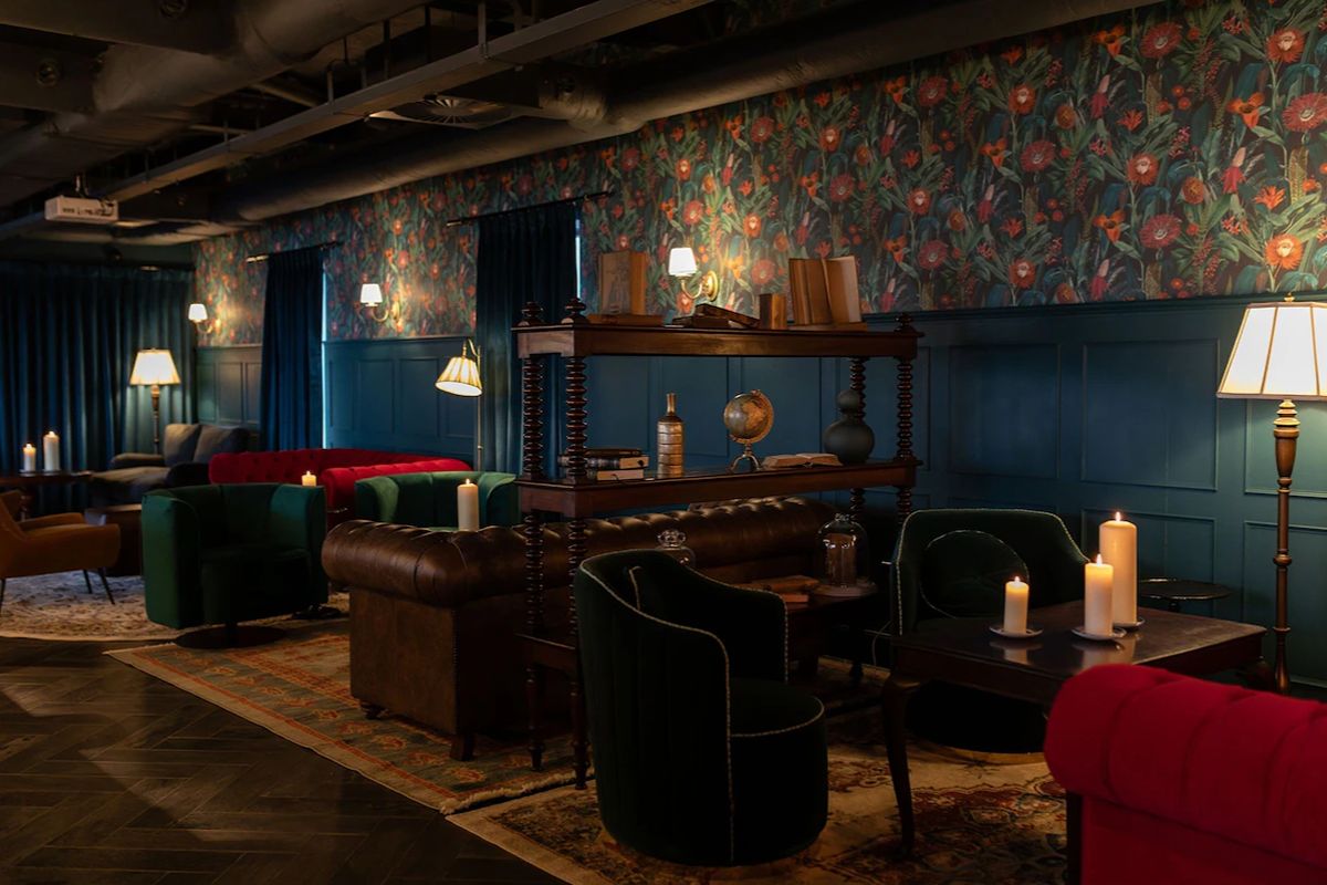 Twin bedroom at Moxy Edinburgh Fountainbridge, an Edinburgh hen weekend hotel with separate beds for friends sharing.