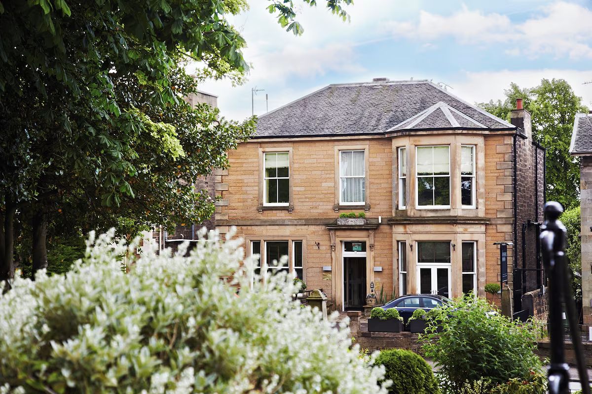 The Roseate Edinburgh, an elegant townhouse hotel for a polished Edinburgh hen weekend