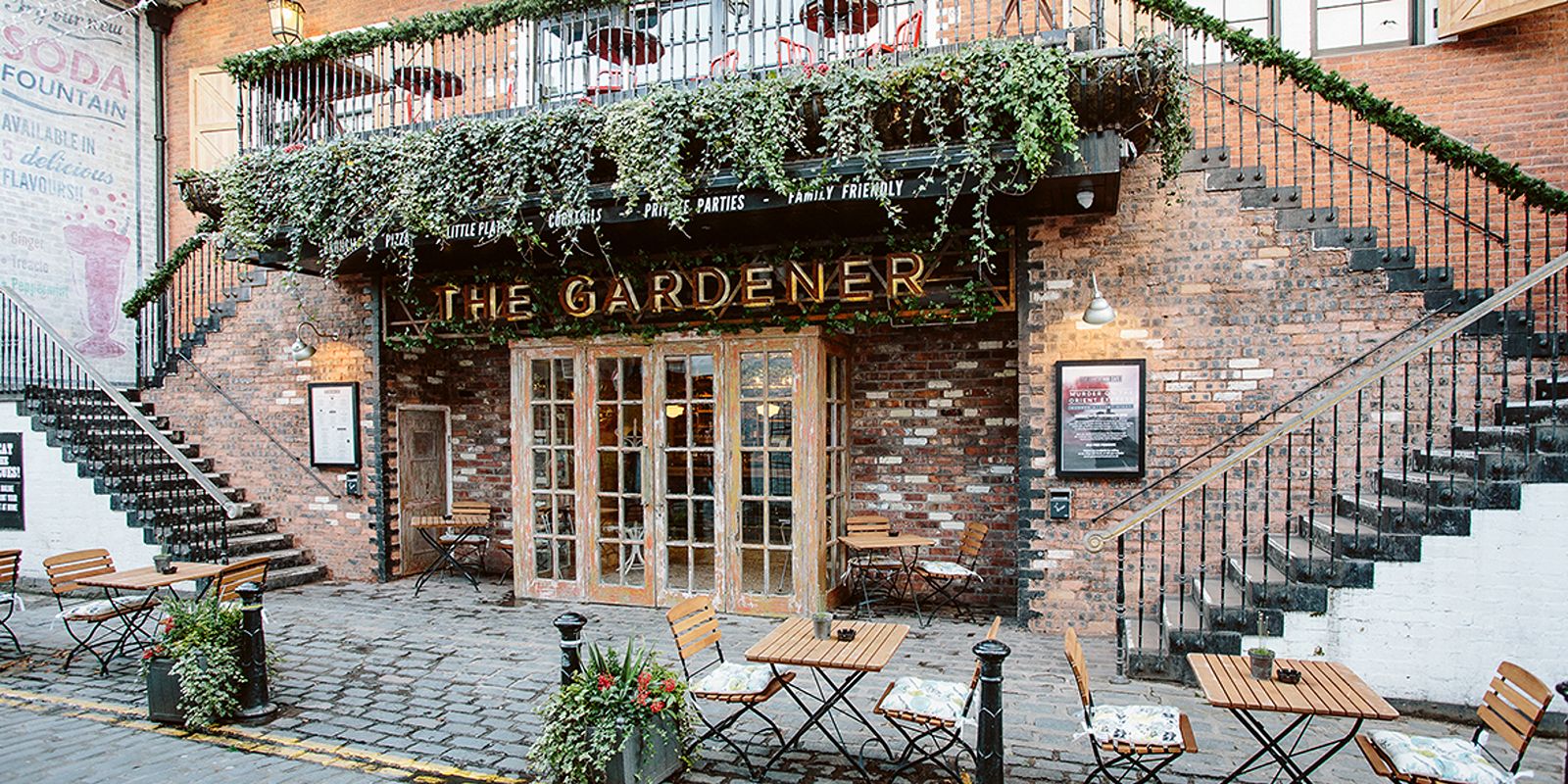 West End drinks at The Gardener on Ashton Lane in Glasgow