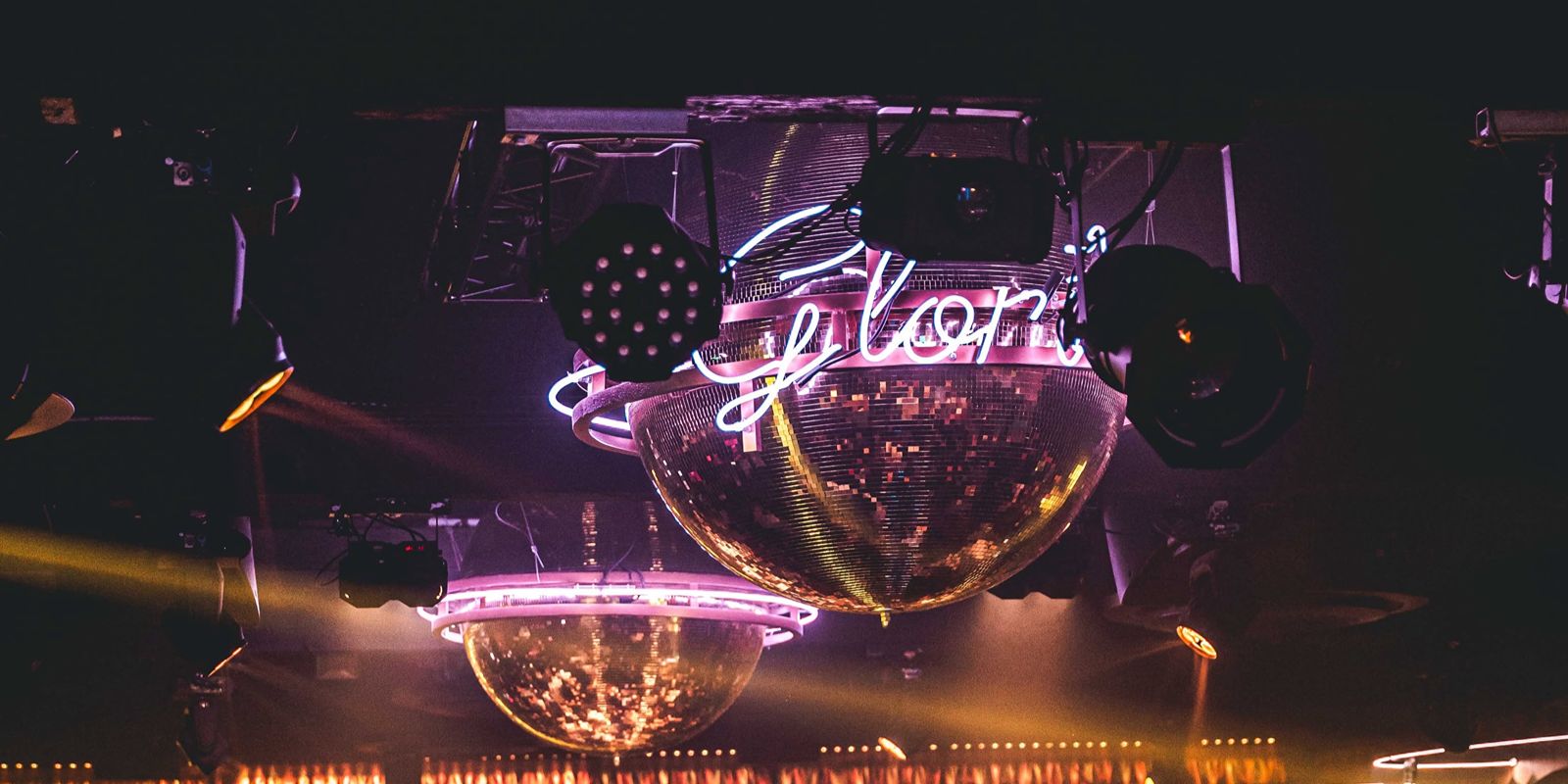 Live music and late-night dancing at Gloria’s Liverpool, with bands and DJs for a Liverpool hen weekend.