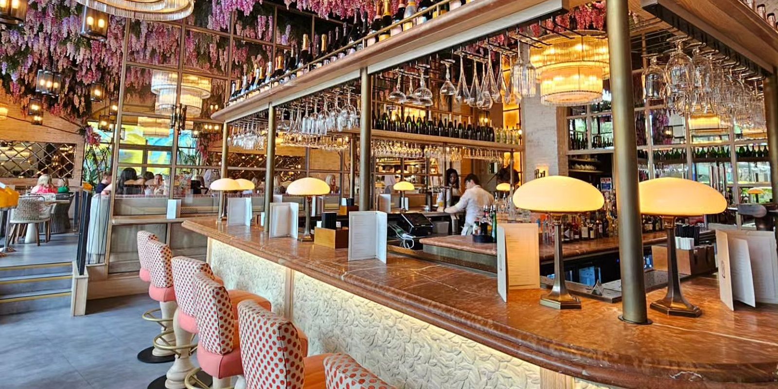 Bottomless brunch at Victors Newcastle for a hen weekend